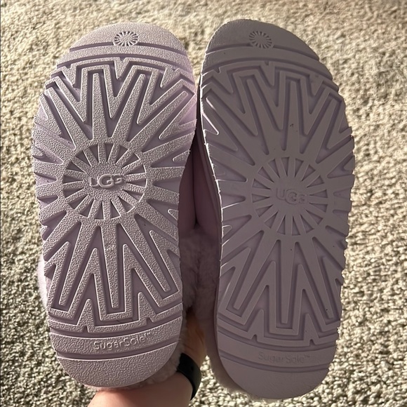 UGG Women's Slippers in Soft Lavender - Picture 5 of 5